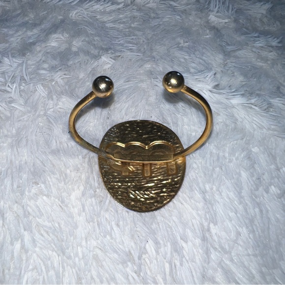 Gold Virgo Cuff - Picture 3 of 4